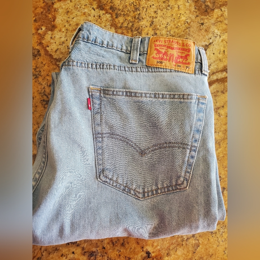 Men's Light Blue Levi Jeans